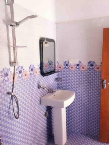 Apartamento Suren Guest House- Entire Villa