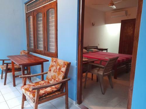 Hostal Hotel Santis