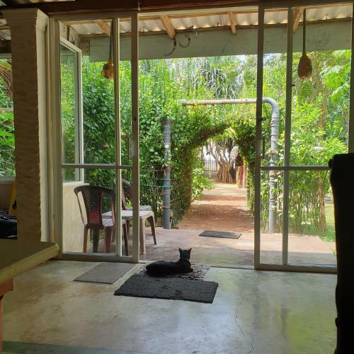Happy Cocos Beach House