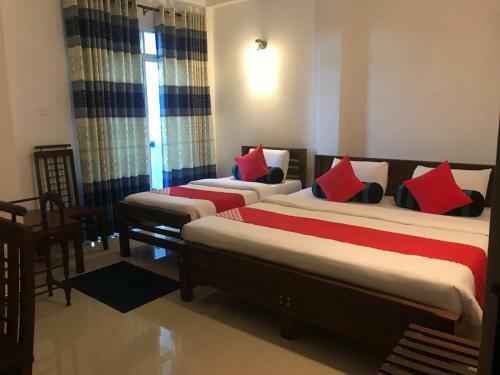 Hostal Sarala Residence