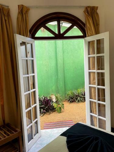 Kandyan Crown Hotel