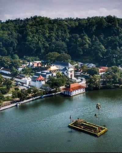 Hotel Kandy Ivy Banks Holiday Resort