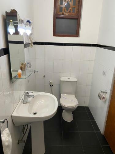 Hostal Kandy Garden Villa