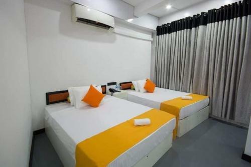 Hostal Avora By Paradise
