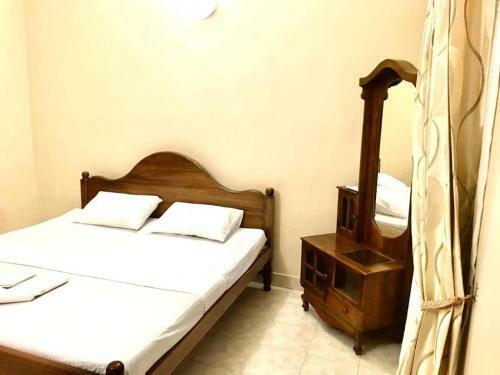 Hostal Rooms For Rent