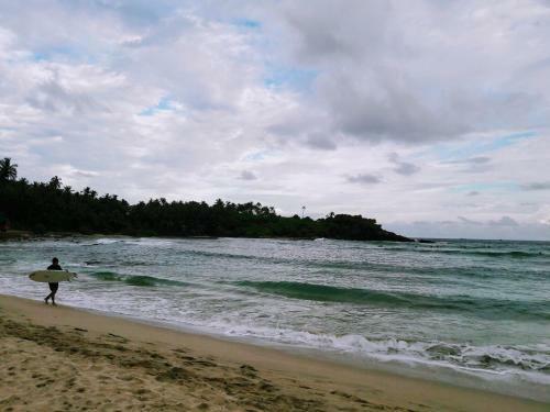 Hostal Madiha Ocean Waves