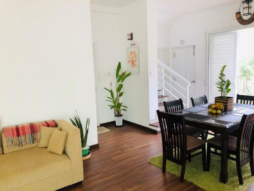 The Beach Road House