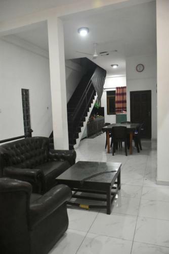 Hostal Surf Corner