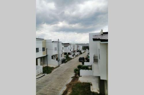 Apartamento 2 Bedroom Kahaya Dasmari�as Cavite
