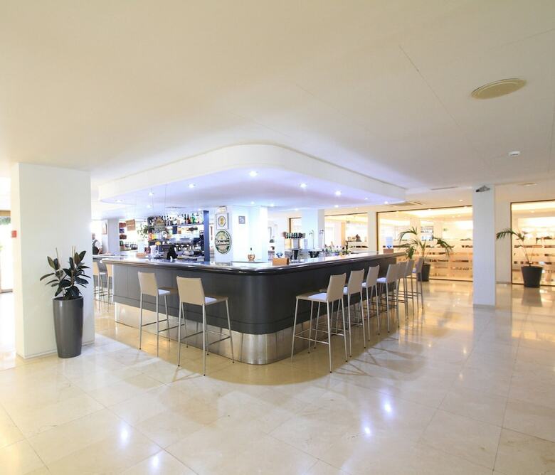 Hotel Garbi Park