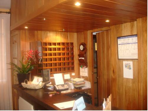 Hotel Hostal Santa Ana