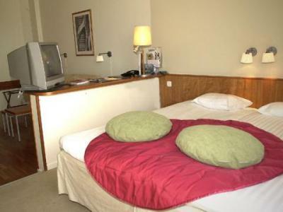 Hotel Quality Globe