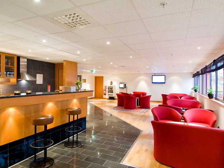 Hotel New World