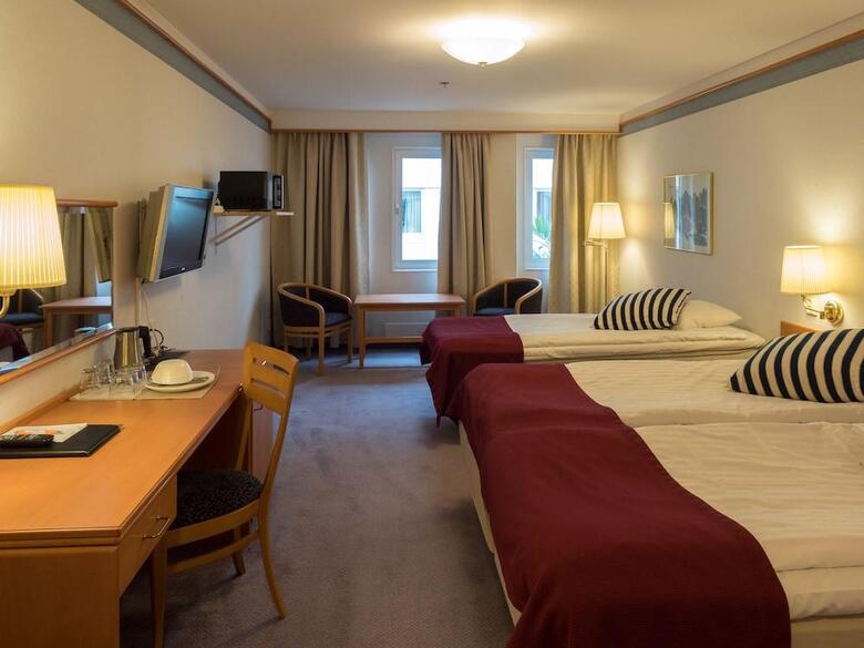 Hotel New World