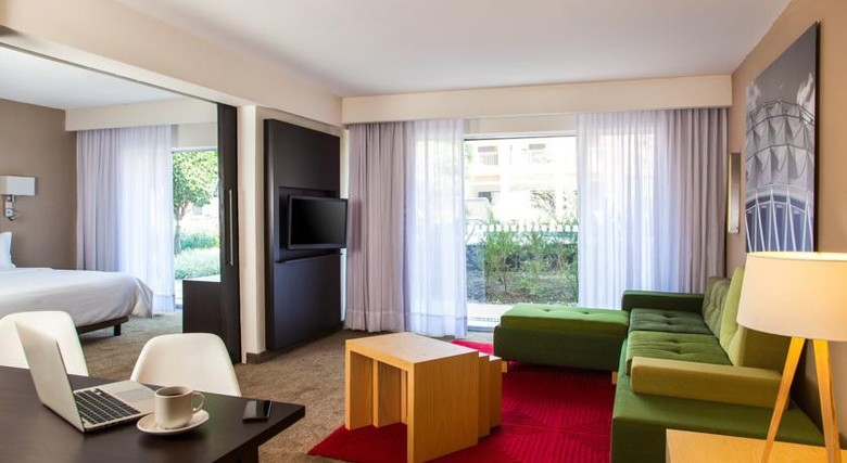 Hotel Fiesta Inn Aeropuerto