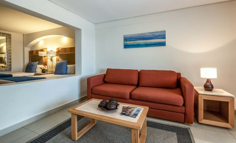 Hotel Crown Pacific Huatulco All Inclusive