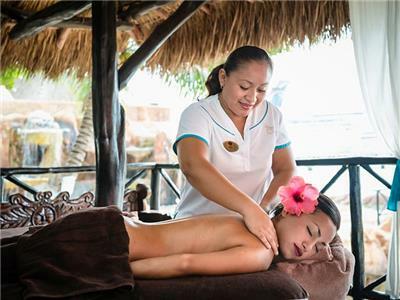 Hotel El Cid La Ceiba Beach