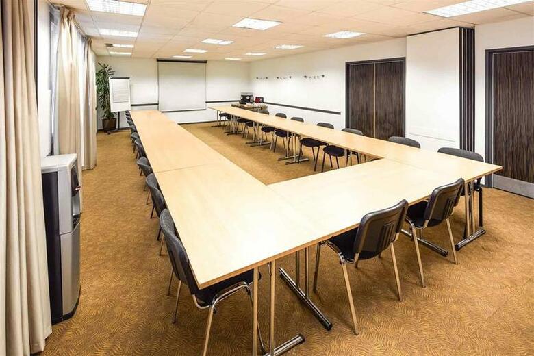 Hotel Ibis London Luton Airport