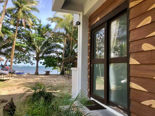 Hotel Arka Hayahay Surf And Beach Resort