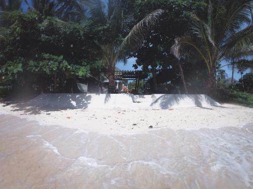 Hotel Arka Hayahay Surf And Beach Resort