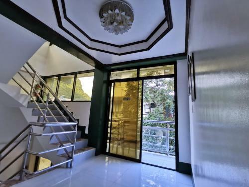 Alocasia Hostel