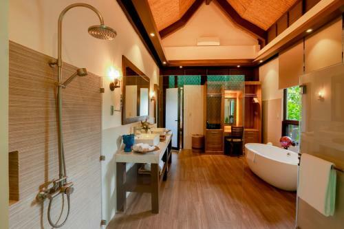 Hotel Lihim Resorts