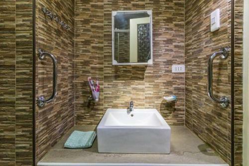 Apartamento Hideaway , All You Need, And Nothing You Don't
