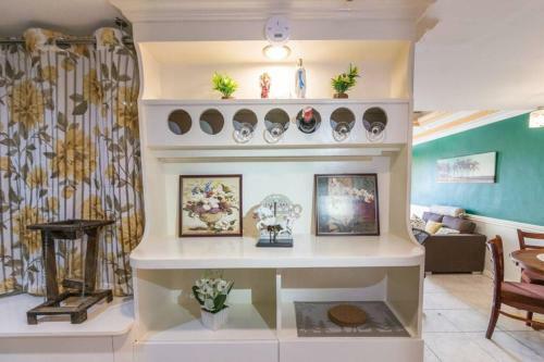 Apartamento Hideaway , All You Need, And Nothing You Don't