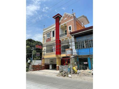 Hotel Vaccinated Staff - Oyo 685 K Fortune Apartelle