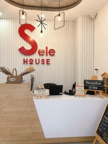 Hotel Sele House