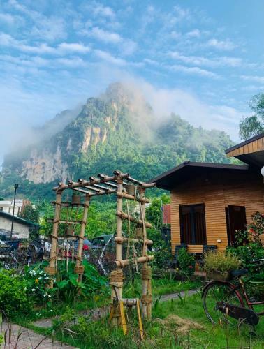 Hotel Golden Jungle House