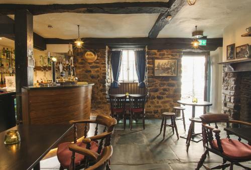 Red Lion Hotel