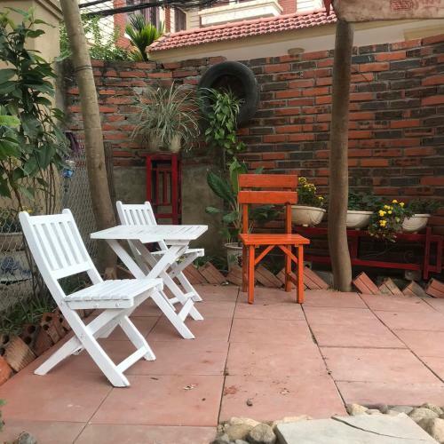 Green Garden Bungalow