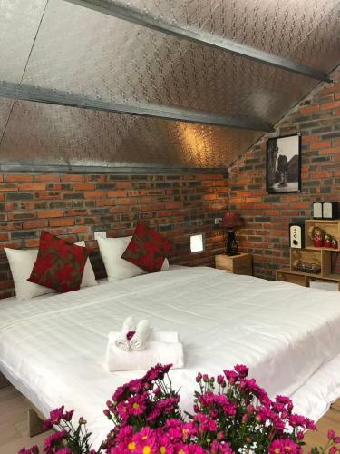 Green Garden Bungalow