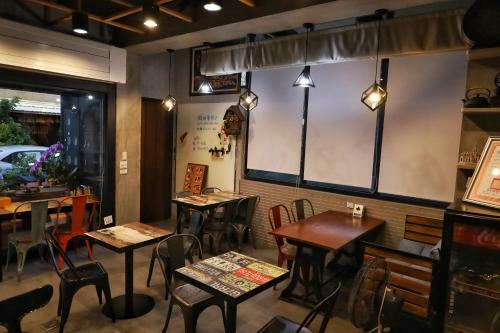71 Cafe B&B