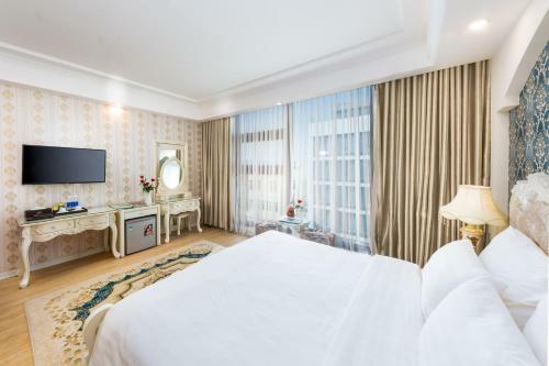 Golden Rose Hotel