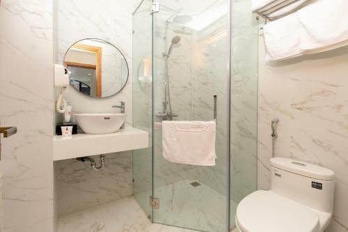 Maple Suite Hotel & Apartment