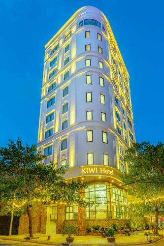Kiwi Hotel & Cafe