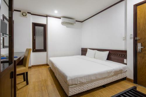 Brody Beach Hotel