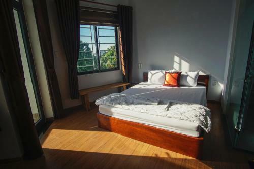 Bed & Breakfast Nha? Cu?a Elly