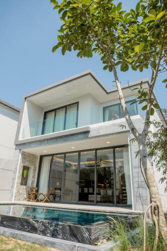 The Point Villas
