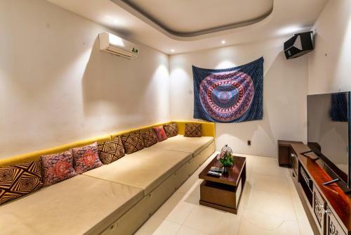 New & Stylish 5bdr Villa With Pool, Karaoke Room, Bbq