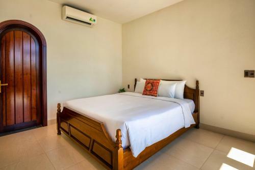 New & Stylish 5bdr Villa With Pool, Karaoke Room, Bbq