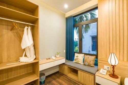 Hoi An Grace River Villa