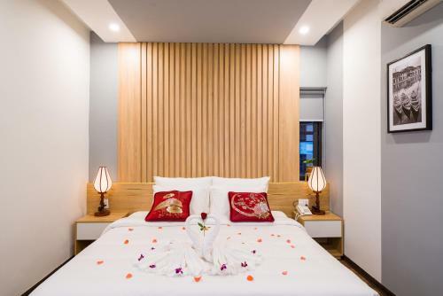 Hoi An Grace River Villa
