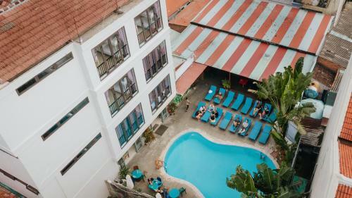 Bed Station Hostel & Pool Bar H?i An " Former Sunflower"