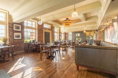 The Park Hotel