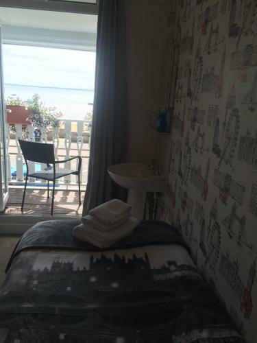 Hostal The Waverley