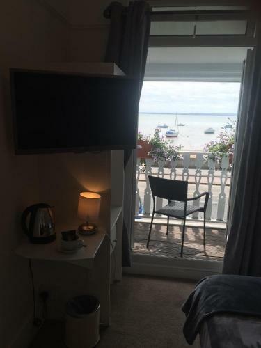 Hostal The Waverley