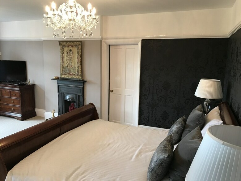 Bed & Breakfast Cedar House